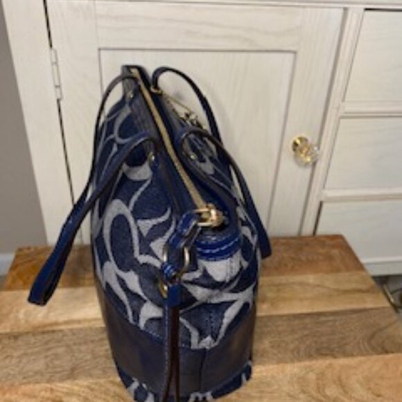 COACH Signature Denim Tote - Picture 4 of 7